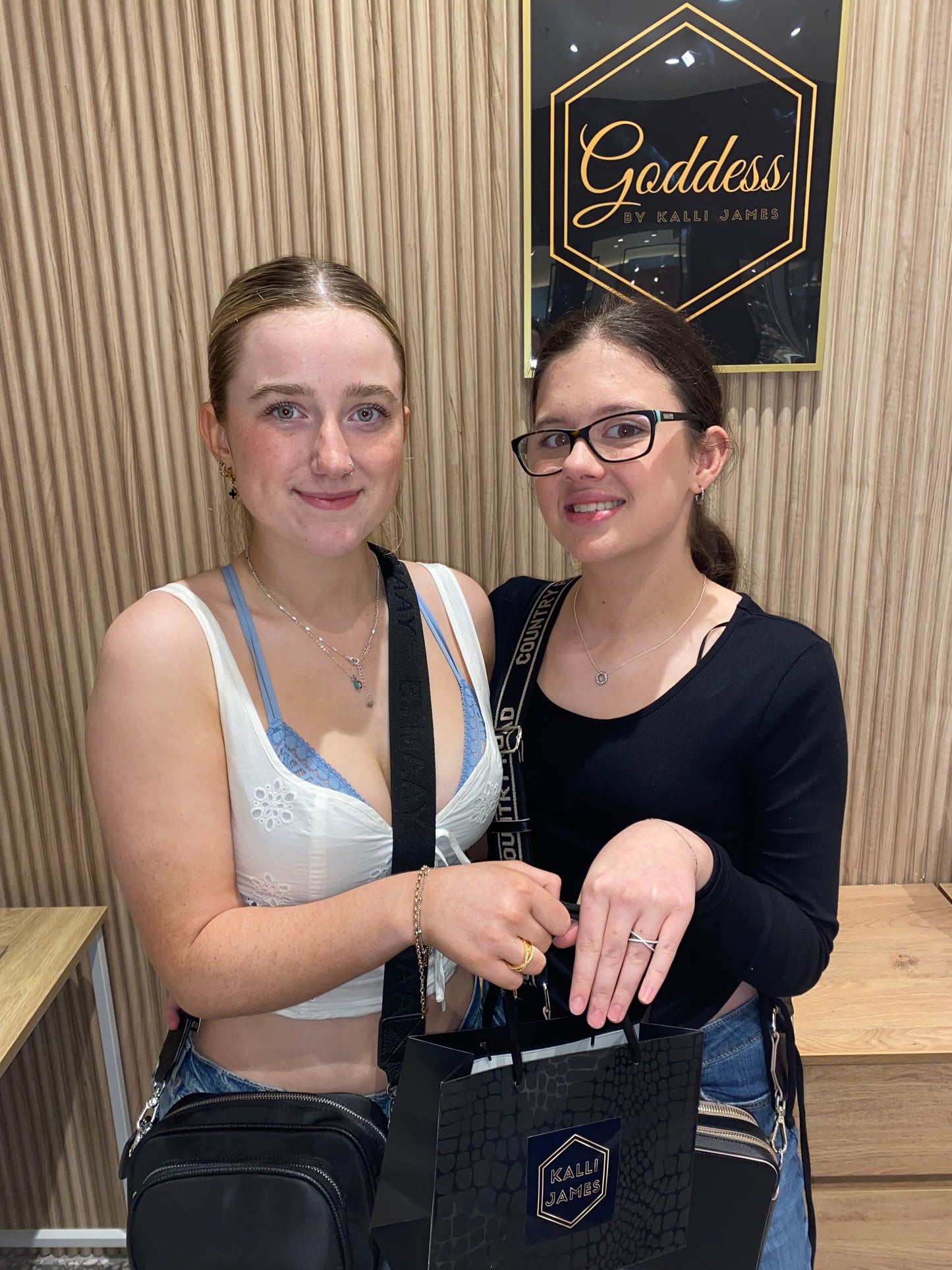 Permanent Jewellery Booking and Deposit