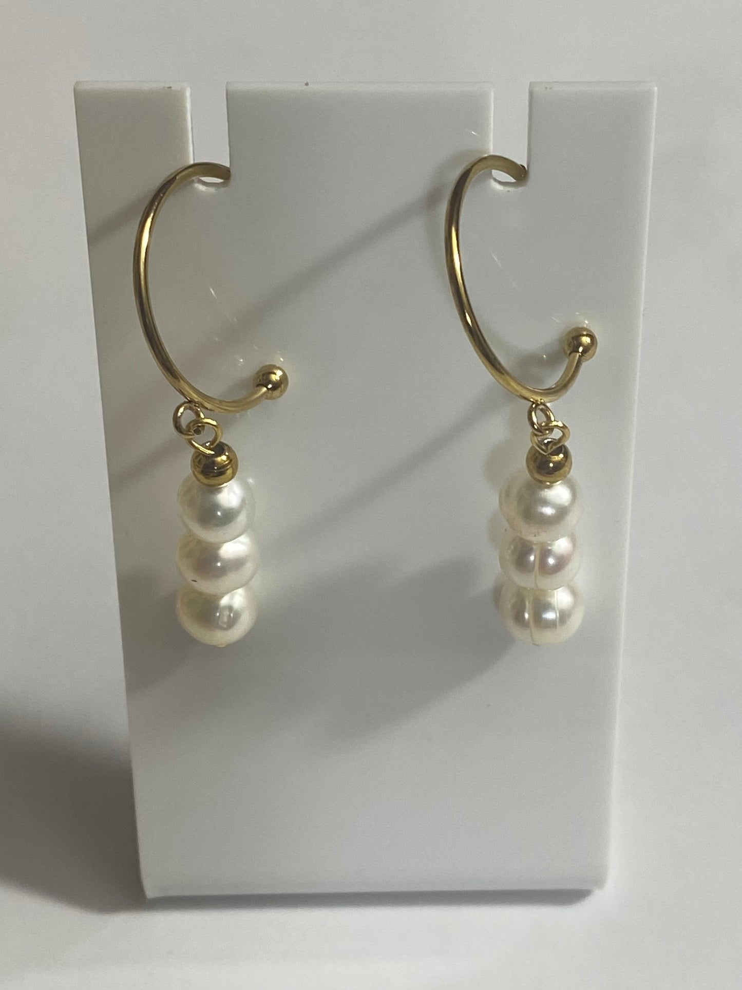 “Constantina” Pearl Earrings #E305