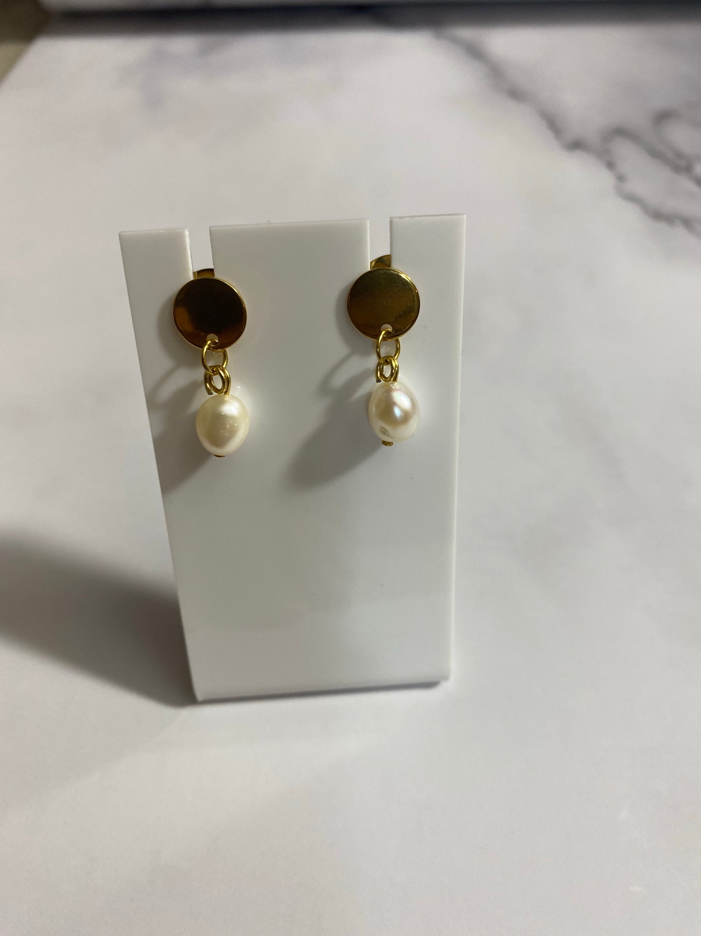 Pearl Stud Earrings #E324