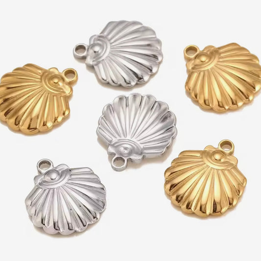 Sea Shell Charm