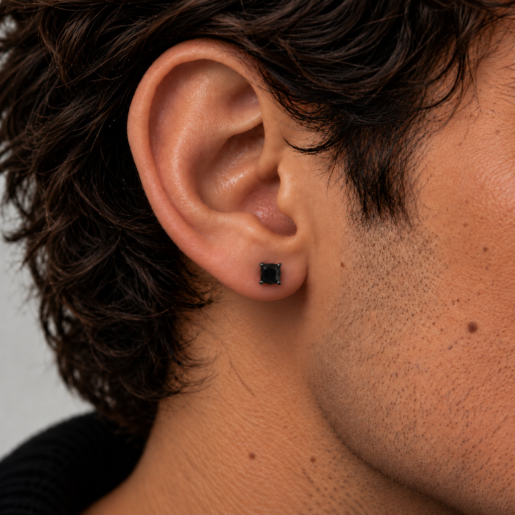 Damon Square Studs (5mm)