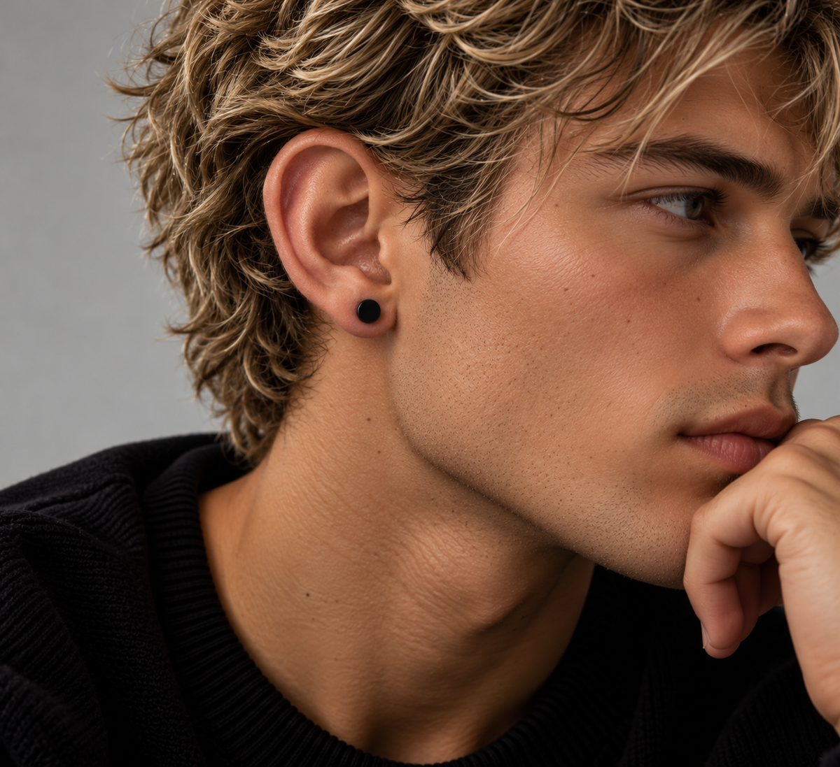 Flat Black Studs (8 mm)