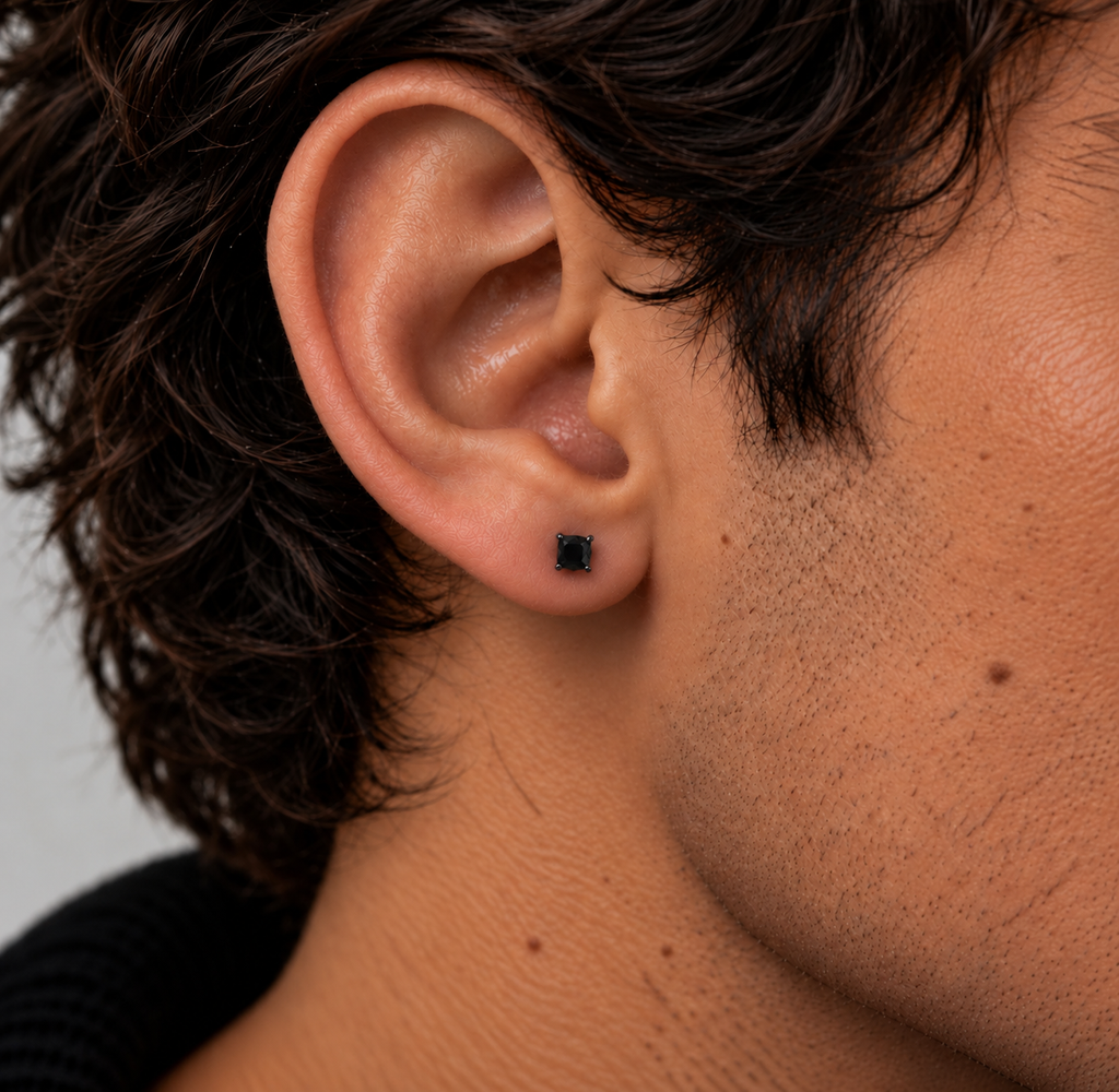 Damon Square Studs (3mm)