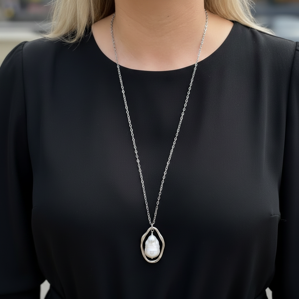 The Oyster Necklace