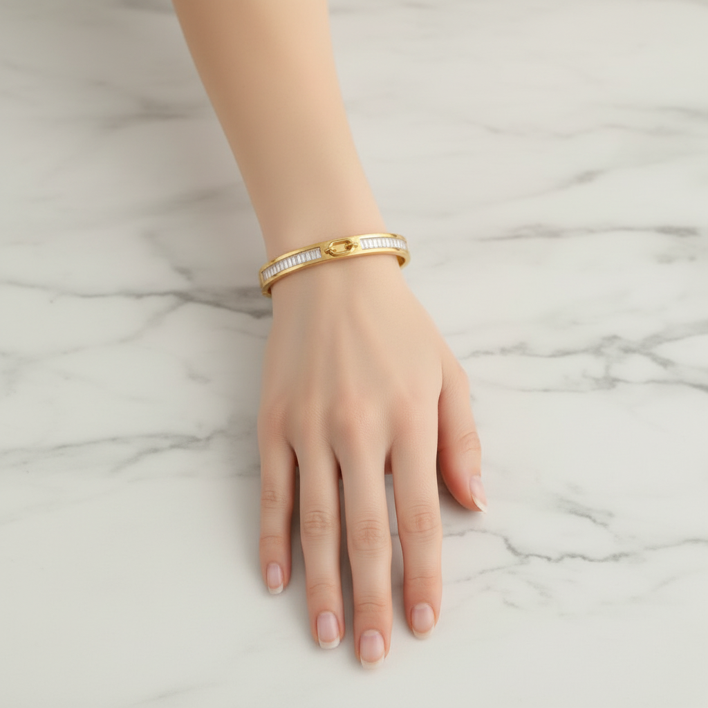 Amalia Bangle