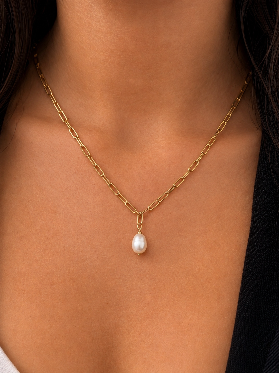 Elektra Pearl Drop Necklace