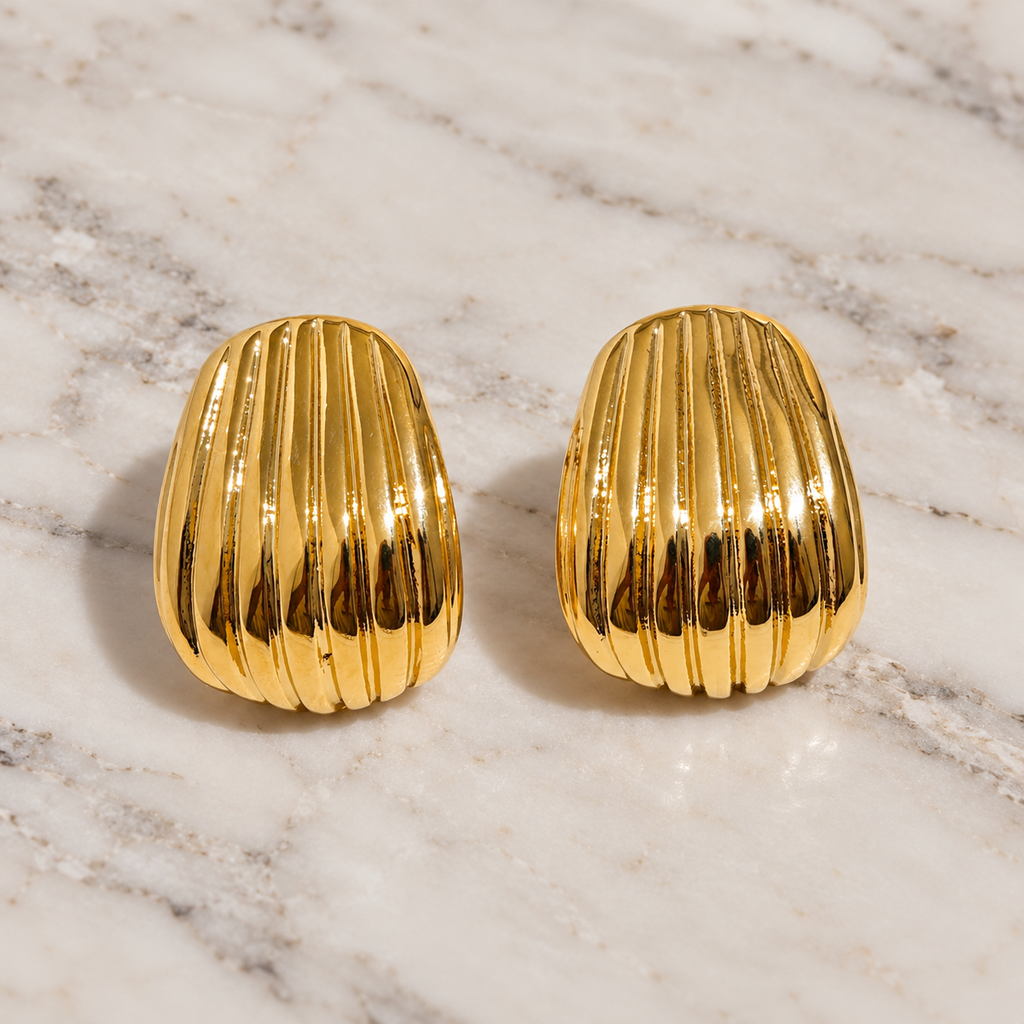 Shell Stud Earrings