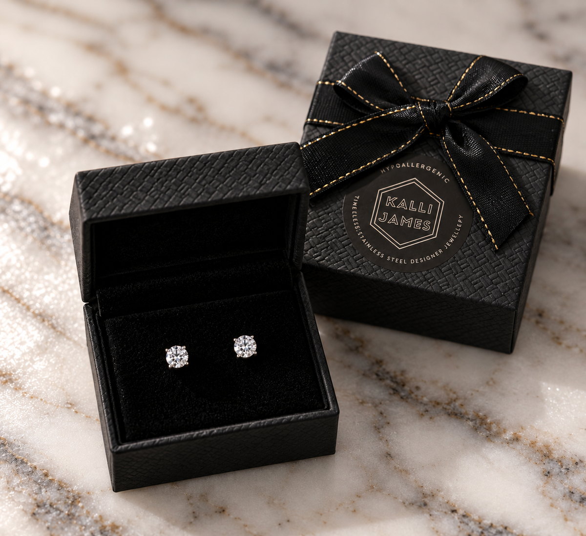 4 mm Theo CZ Studs