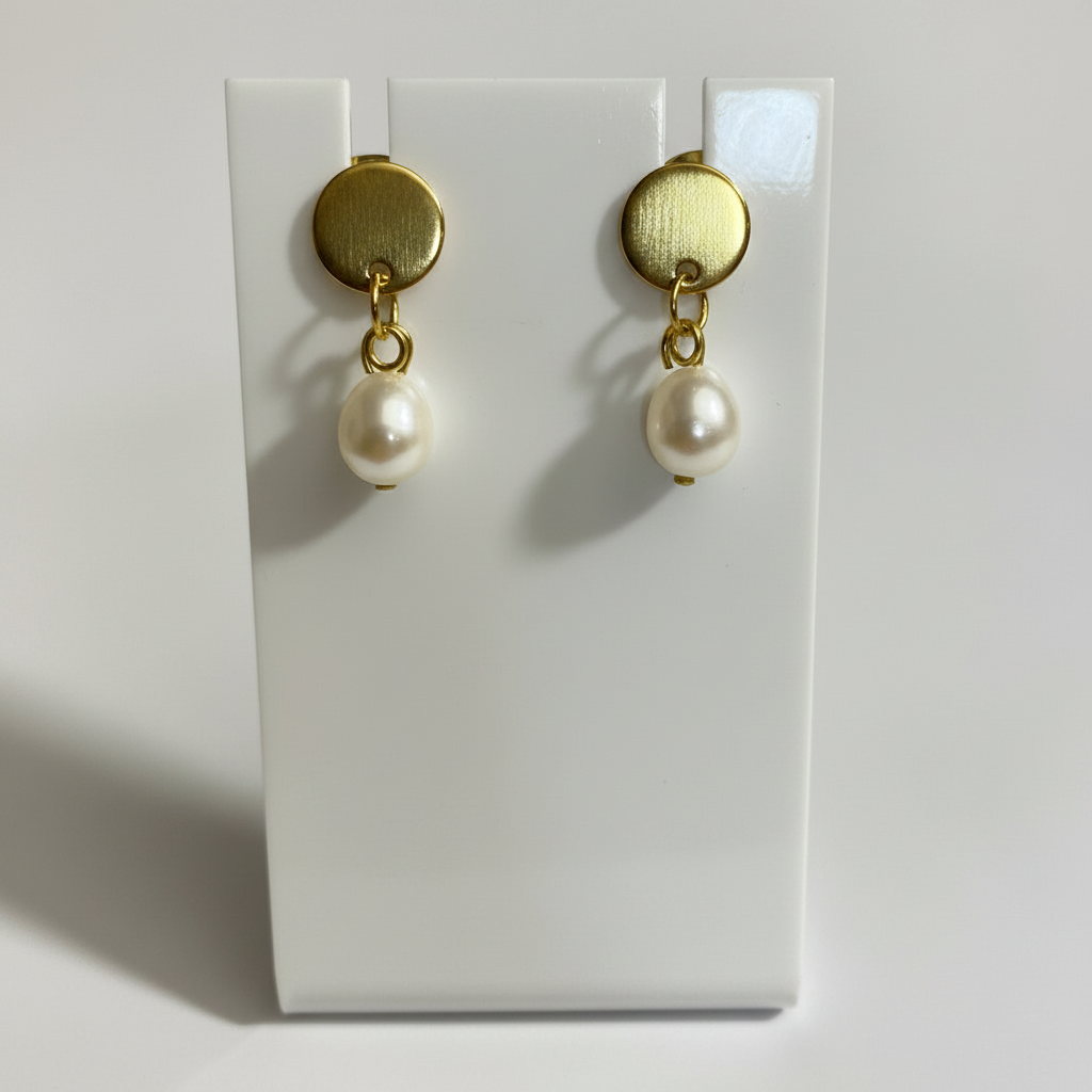 Pearl Stud Earrings #E324